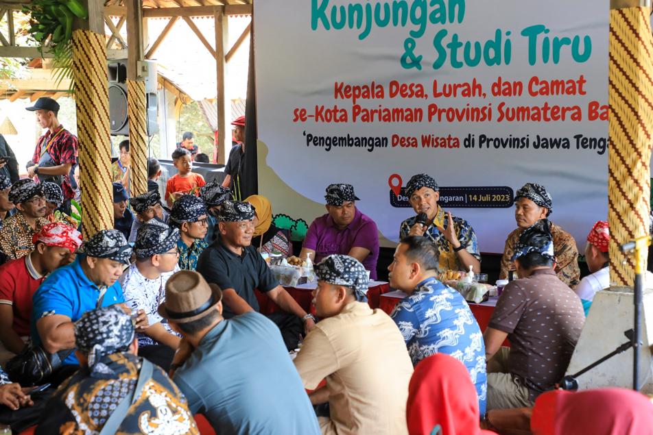 Wali Kota Pariaman boyong seluruh camat dan kades belajar soal desa wisata di Jateng Wali Kota Pariaman boyong seluruh camat dan kades belajar soal desa wisata di Jateng