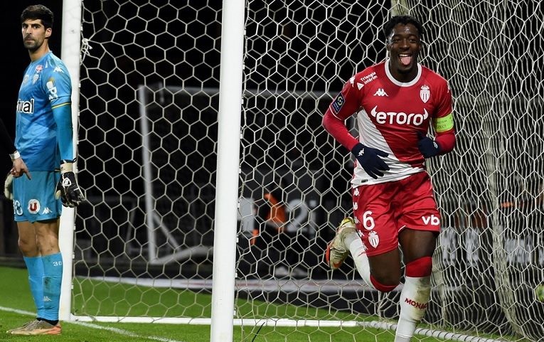 Chelsea dikabarkan capai kesepakatan datangkan Axel Disasi Chelsea dikabarkan capai kesepakatan datangkan Axel Disasi