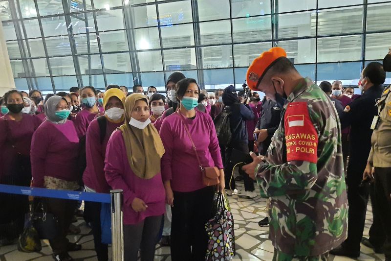 KBRI jemput 26 WNI terduga korban perdagangan orang di Myanmar KBRI jemput 26 WNI terduga korban perdagangan orang di Myanmar