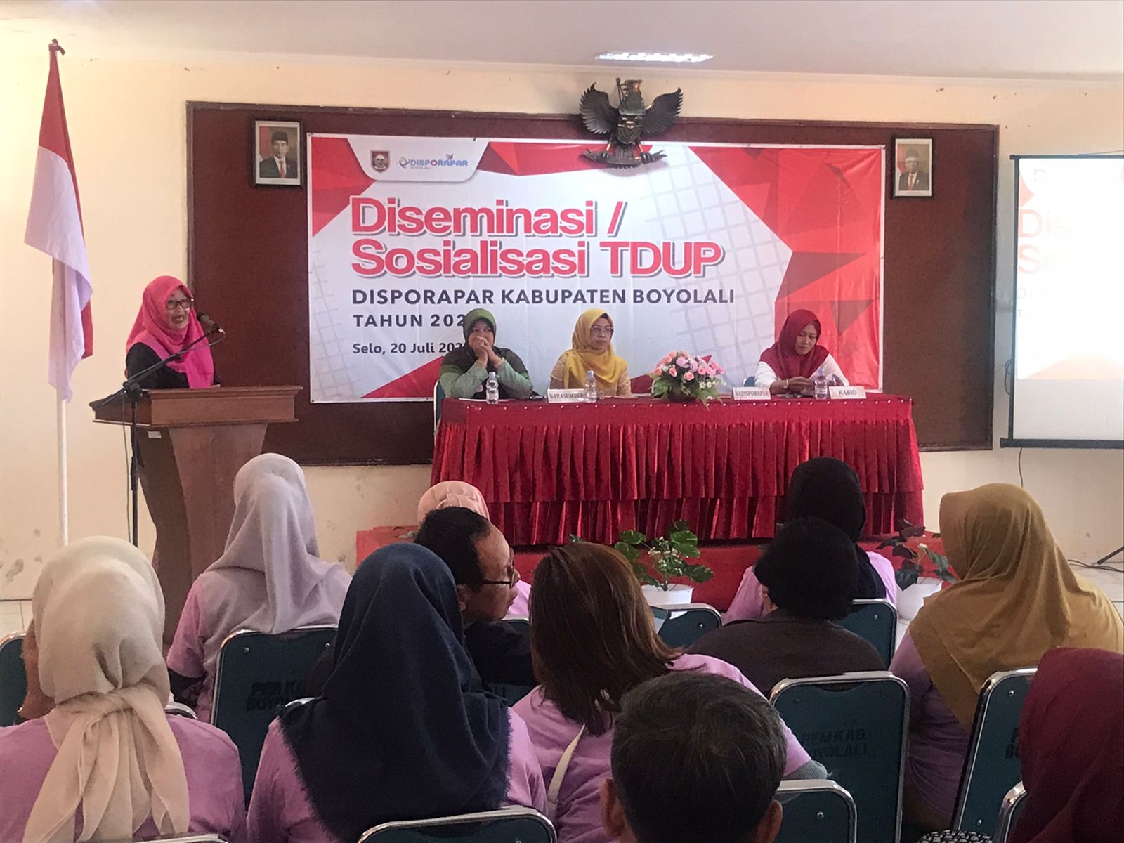 Disporapar gelar diseminasi dan sosialisasi TDUP bagi pengusaha rekreasi Disporapar gelar diseminasi dan sosialisasi TDUP bagi pengusaha rekreasi