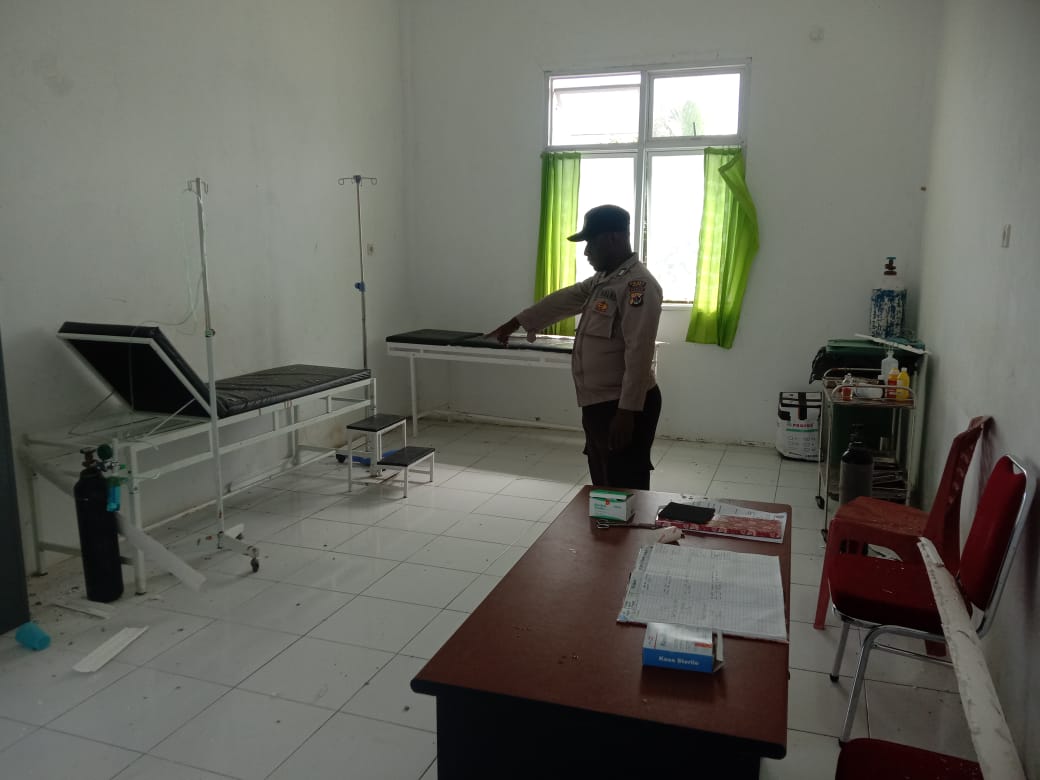 Puskesmas Airu di Jayapura rusak akibat gempa Magnitudo 6,2 Puskesmas Airu di Jayapura rusak akibat gempa Magnitudo 6,2