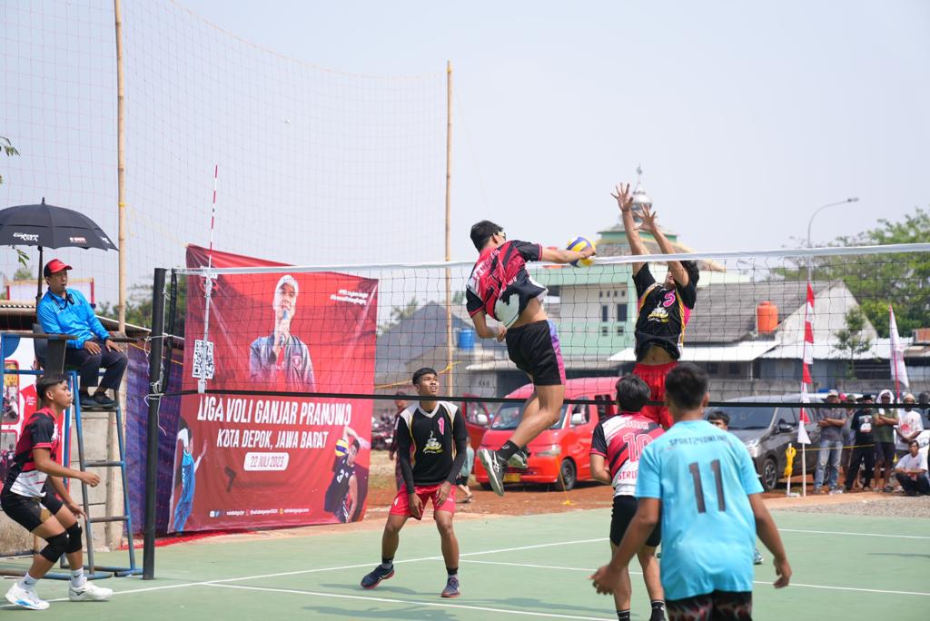 Sahabat Ganjar gelar lomba voli antar kampung di Depok Sahabat Ganjar gelar lomba voli antar kampung di Depok