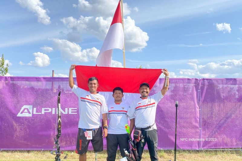 Tiga atlet para-panahan Indonesia raih tiket Paralimpiade 2024 Paris Tiga atlet para-panahan Indonesia raih tiket Paralimpiade 2024 Paris