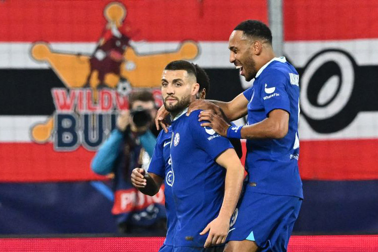 TInggalkan Chelsea, Aubameyang resmi berseragam Olympique Marseille