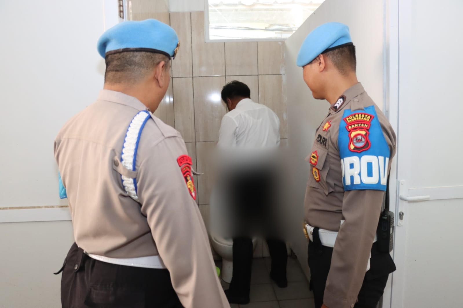 250 personel Provost Polresta Tangerang jalani test urine