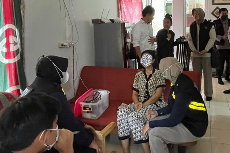 Polisi bantu penyembuhan trauma kepada korban penganiayaan di Tangsel Polisi bantu penyembuhan trauma kepada korban penganiayaan di Tangsel