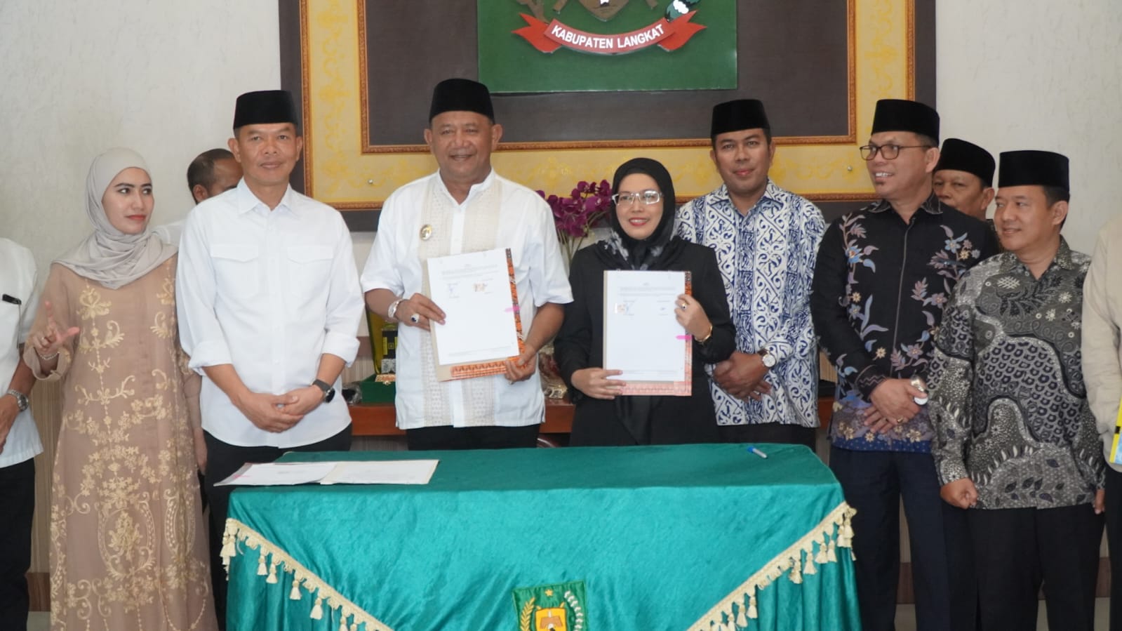 Pemkab Langkat - UINSU teken MoU dan MoA Pemkab Langkat - UINSU teken MoU dan MoA