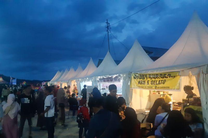 Pemkab Jayapura sebut Festival Danau Sentani pulihkan ekonomi usai pandemi Pemkab Jayapura sebut Festival Danau Sentani pulihkan ekonomi usai pandemi