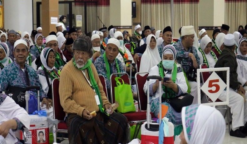 PPIH Debarkasi Solo sudah pulangkan 12.911 haji ke Tanah Air PPIH Debarkasi Solo sudah pulangkan 12.911 haji ke Tanah Air