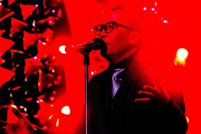 Sesi penuh nostalgia romantika di konser perayaan 3 dekade Ari Lasso Sesi penuh nostalgia romantika di konser perayaan 3 dekade Ari Lasso