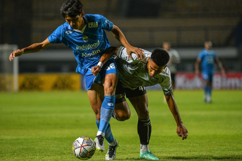 Ryan syukuri keberhasilan cetak gol perdana untuk Persib Bandung Ryan syukuri keberhasilan cetak gol perdana untuk Persib Bandung