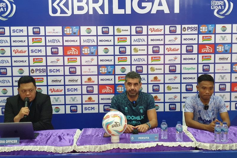 Luis Edmundo harapkan dukungan suporter ketika jamu Persija Jakarta Luis Edmundo harapkan dukungan suporter ketika jamu Persija Jakarta