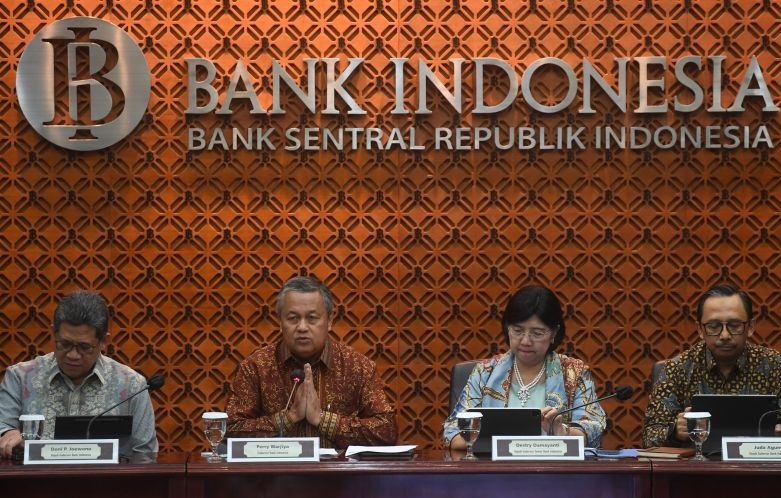 BI harus pertahankan kebijakan suku bunga 5,75 persen BI harus pertahankan kebijakan suku bunga 5,75 persen