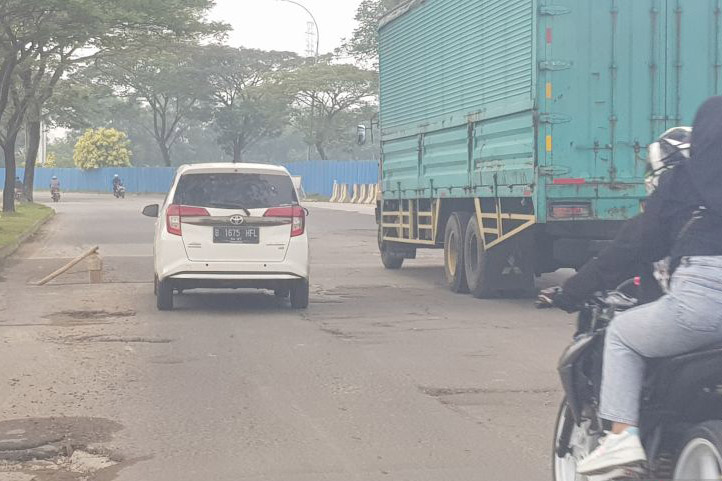 Perbaikan jalan Kabupaten Bekasi butuh dukungan anggaran Pusat Perbaikan jalan Kabupaten Bekasi butuh dukungan anggaran Pusat