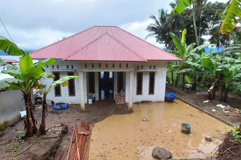 BPBD Agam sebut 68 unit rumah terdampak longsor BPBD Agam sebut 68 unit rumah terdampak longsor