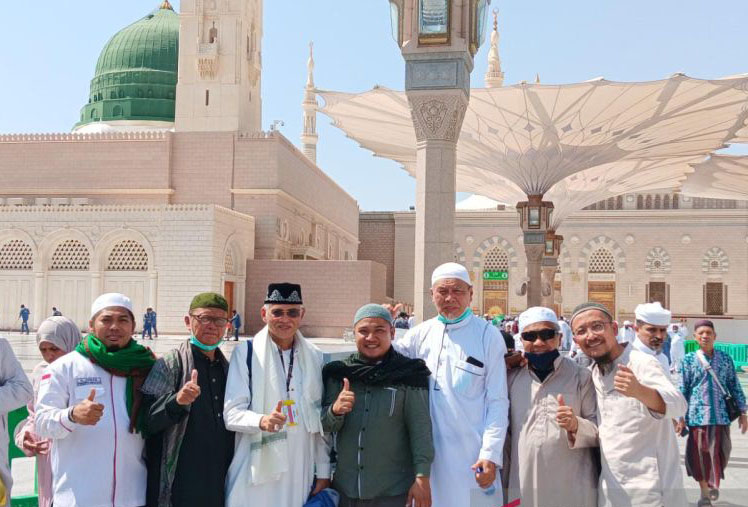 Jemaah haji kloter 24 Sultra ziarah ke Makam Rasulullah
