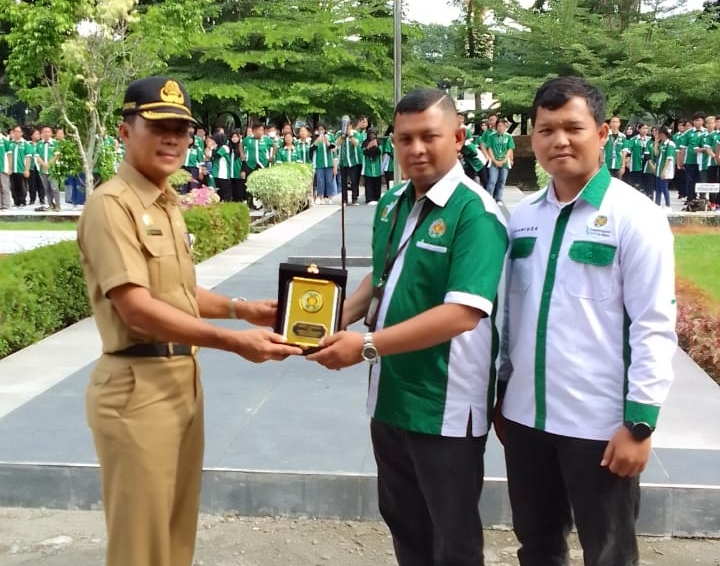 Sahli Bupati Langkat lepas mahasiswa KKNT PPM USU Sahli Bupati Langkat lepas mahasiswa KKNT PPM USU