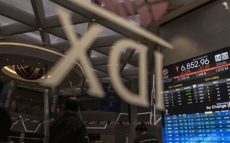 IHSG ditutup menguat di tengah pelemahan bursa kawasan Asia