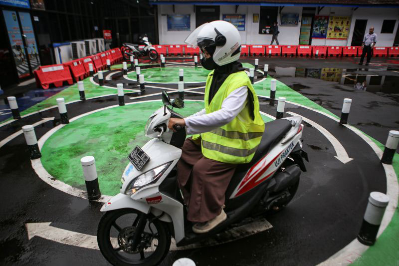 Korlantas kaji syarat sertifikat mengemudi untuk permohonan SIM Korlantas kaji syarat sertifikat mengemudi untuk permohonan SIM
