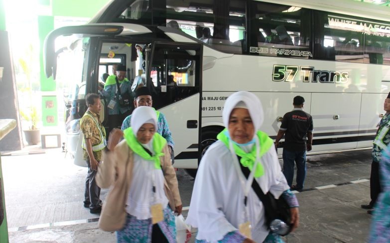 Lima kloter kuota tambahan Embarkasi Solo mendarat di Madinah