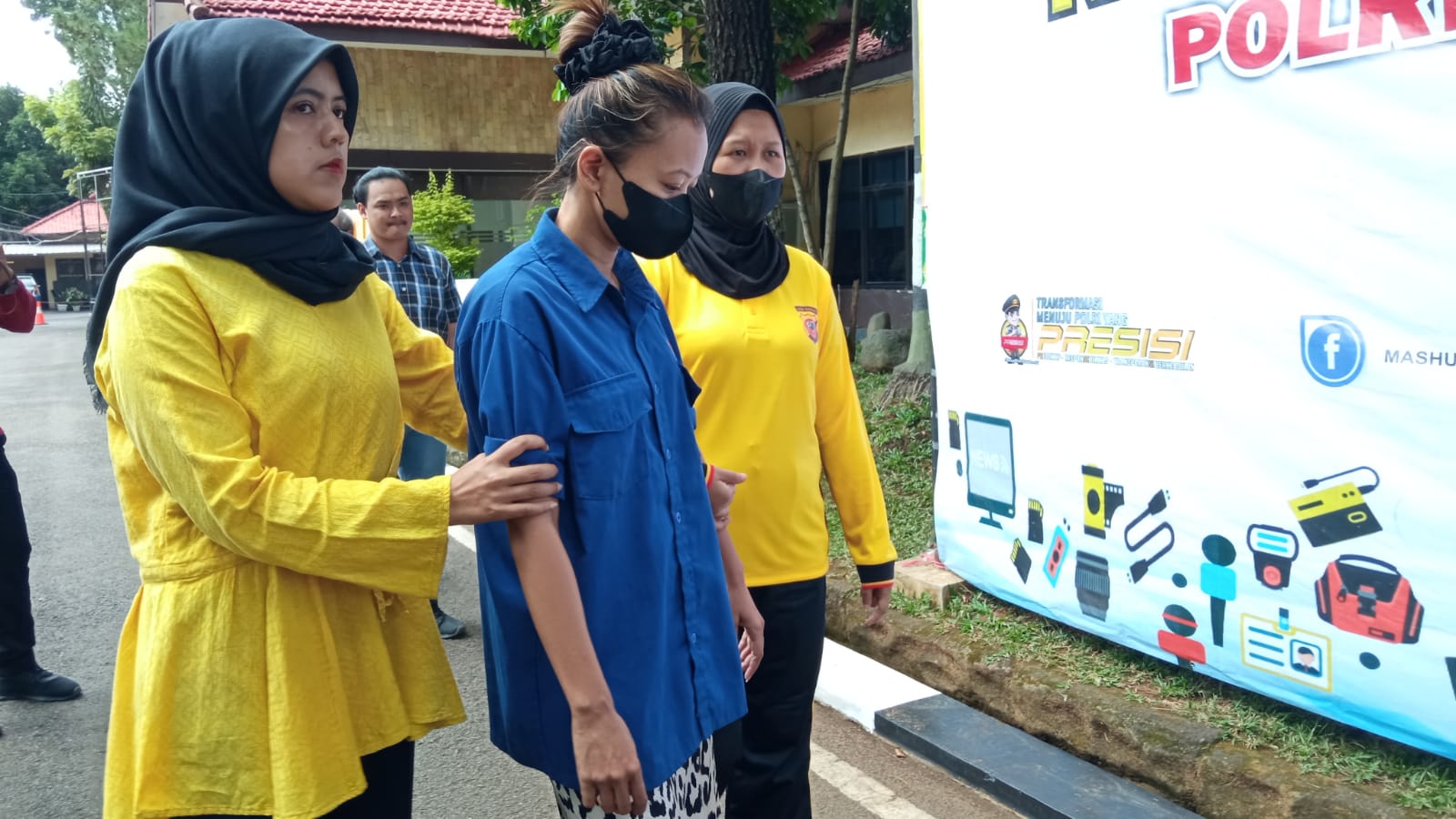 Polisi tangkap penyalur tenaga kerja ilegal ke Arab Saudi Polisi tangkap penyalur tenaga kerja ilegal ke Arab Saudi