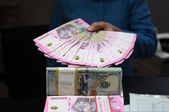 Rupiah pada Senin pagi melemah jadi Rp15.040 per dolar AS