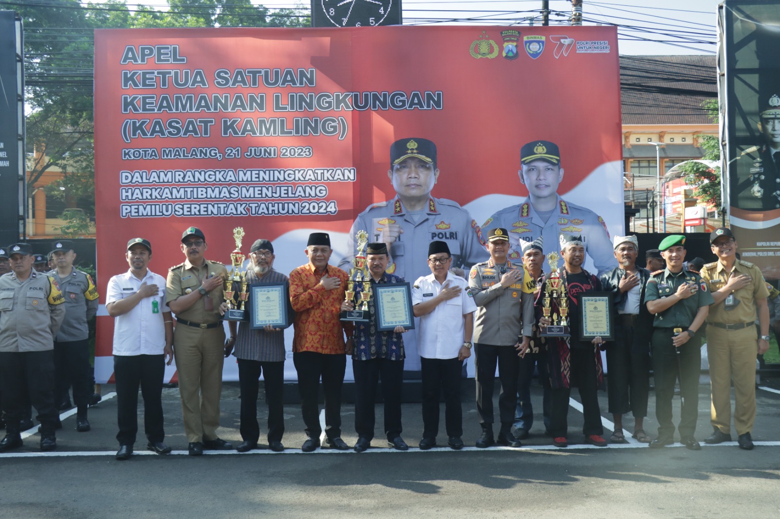 Tingkatkan peran satkamling, Polri dorong optimalisasi fungsi kamling Tingkatkan peran satkamling, Polri dorong optimalisasi fungsi kamling