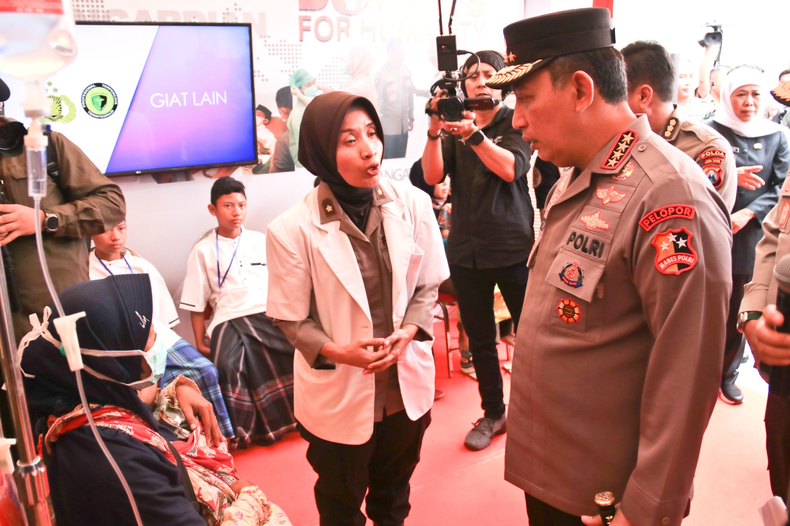 Pusdokkes Polri pecahkan MURI di Hari Bhayangkara ke-77 Pusdokkes Polri pecahkan MURI di Hari Bhayangkara ke-77