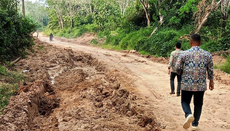 Rusak parah, perbaikan Jalan Cengal, OKI ditarget Juli 2023 Rusak parah, perbaikan Jalan Cengal, OKI ditarget Juli 2023