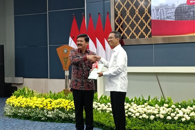 Heru sebut penyerahan sertifikat aset jadi hadiah HUT ke-496 Jakarta Heru sebut penyerahan sertifikat aset jadi hadiah HUT ke-496 Jakarta