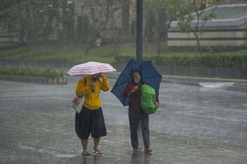 Sebagian wilayah Jabodetabek diguyur hujan Jumat