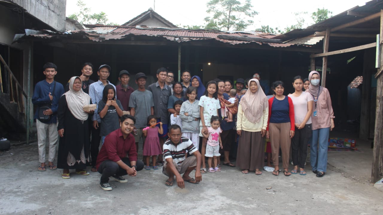 Komunitas Cermat Demokrasi sosialisasikan hak sipil dan politik bagi para pemulung di Sleman Komunitas Cermat Demokrasi sosialisasikan hak sipil dan politik bagi para pemulung di Sleman