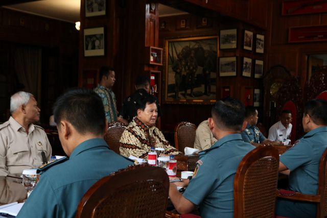 Menhan Prabowo terima Kasal, bahas kebutuhan alutsista TNI AL Menhan Prabowo terima Kasal, bahas kebutuhan alutsista TNI AL