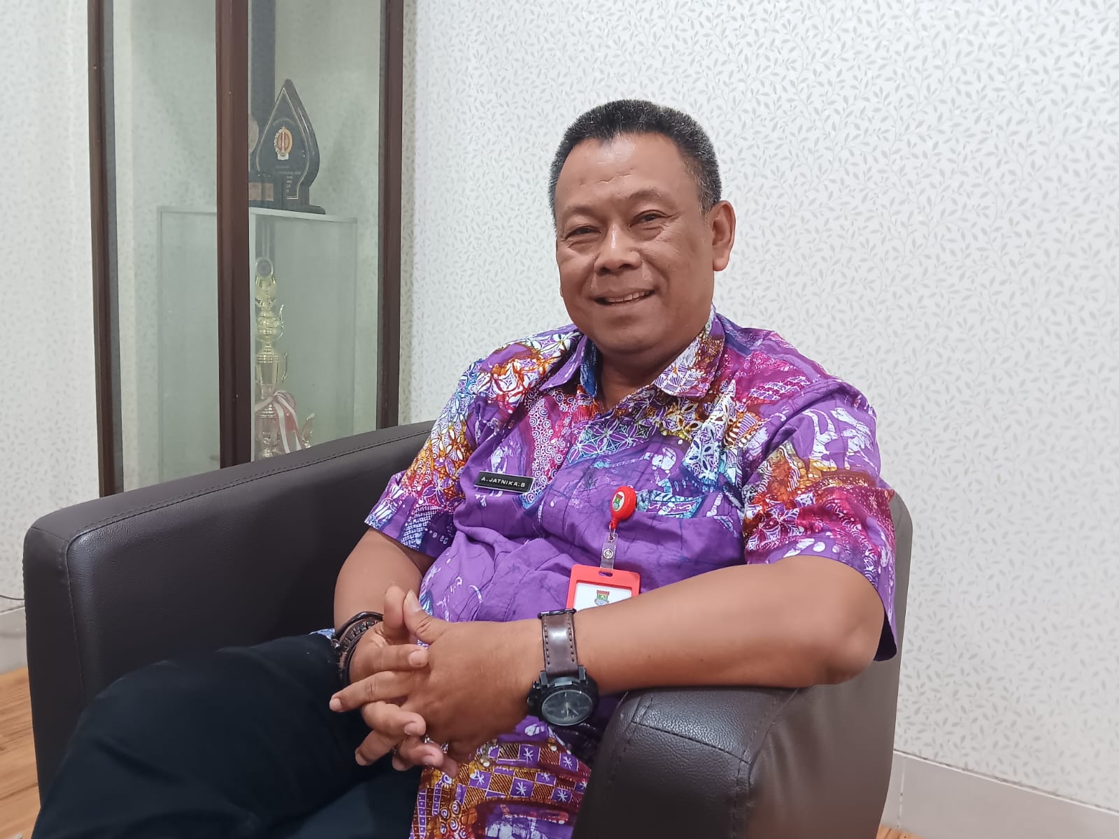 Pemkab Tangerang monitoring kesehatan hewan di lapak penjualan hewan Pemkab Tangerang monitoring kesehatan hewan di lapak penjualan hewan
