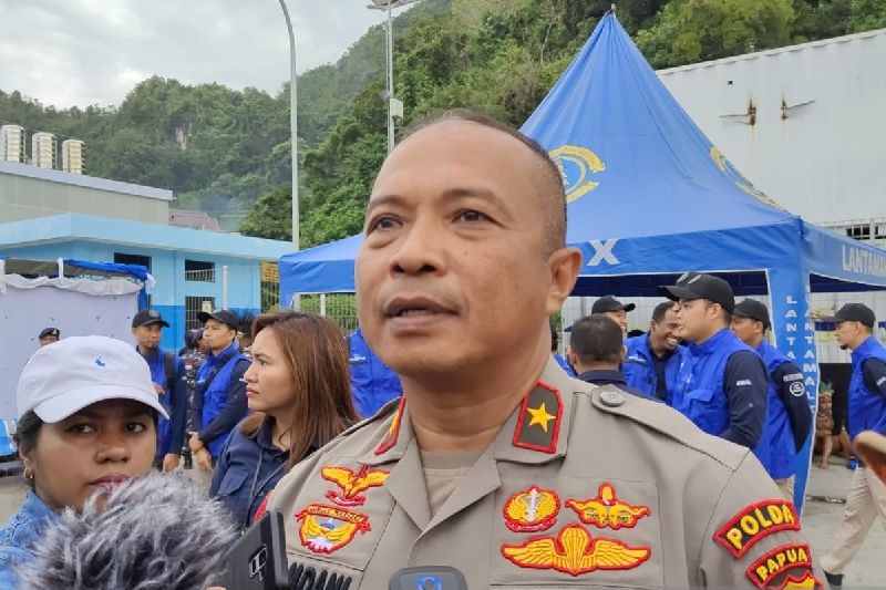 Polda Papua masih selidiki motif teror penembakan di Bandara Nduga Polda Papua masih selidiki motif teror penembakan di Bandara Nduga