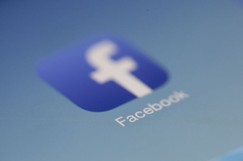 Meta akan tutup akses berita bagi pengguna Facebook & Instagram Kanada Meta akan tutup akses berita bagi pengguna Facebook & Instagram Kanada