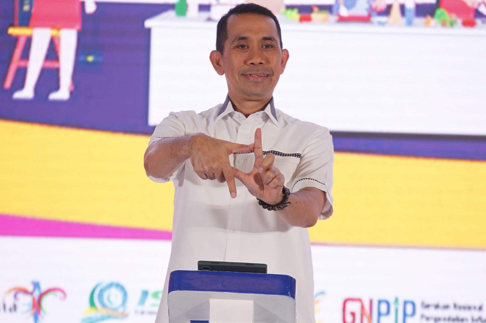 Anggota DPR Kamrussamad nilai pengangguran dan kemiskinan masih warnai Jakarta di HUT ke 496 Anggota DPR Kamrussamad nilai pengangguran dan kemiskinan masih warnai Jakarta di HUT ke 496