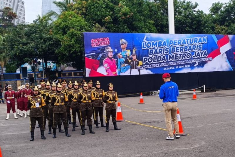 Polda Metro Jaya adakan lomba baris berbaris tingkat SMA Polda Metro Jaya adakan lomba baris berbaris tingkat SMA