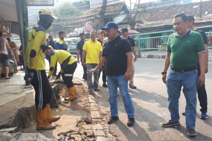 300 personel gabungan bersihkan lingkungan di Palmerah 300 personel gabungan bersihkan lingkungan di Palmerah
