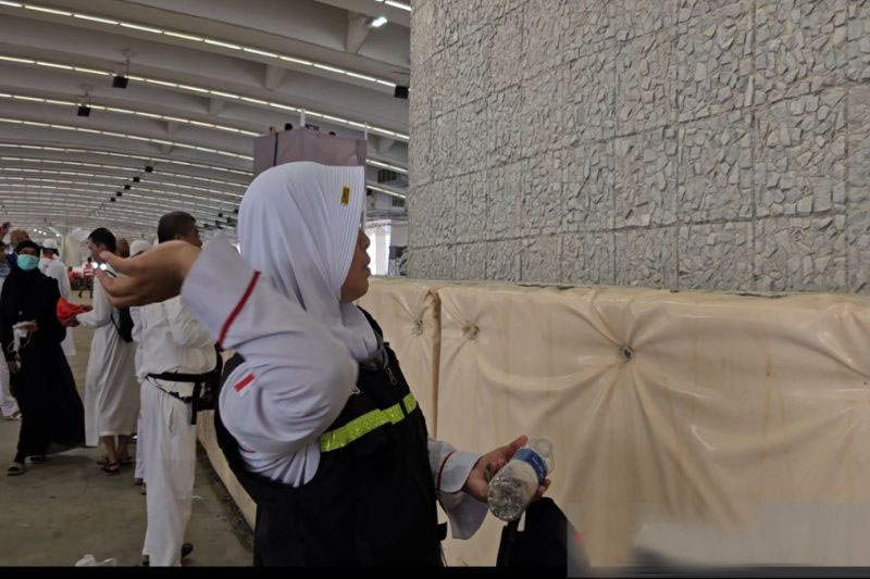 PPIH minta jamaah patuhi jadwal lempar jumrah PPIH minta jamaah patuhi jadwal lempar jumrah