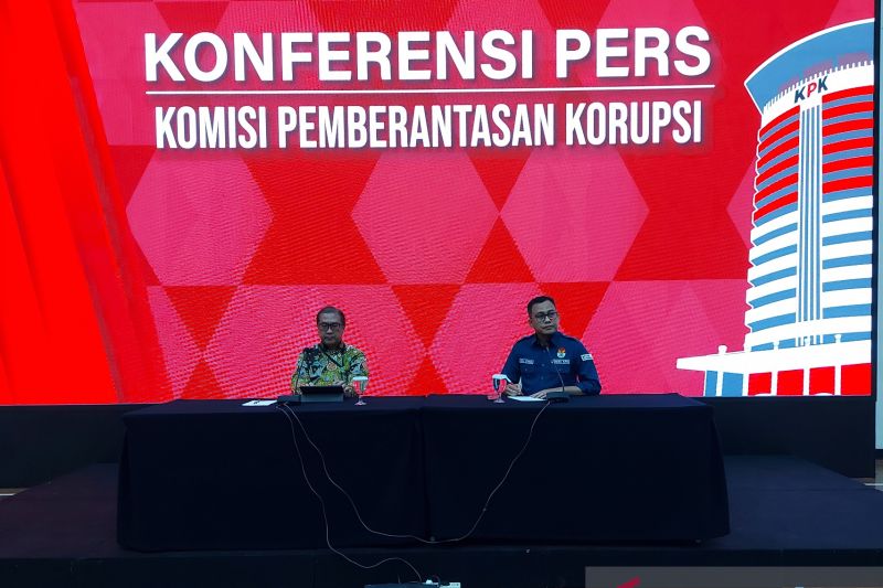KPK copot pegawai terlibat korupsi uang perjalanan dinas KPK copot pegawai terlibat korupsi uang perjalanan dinas