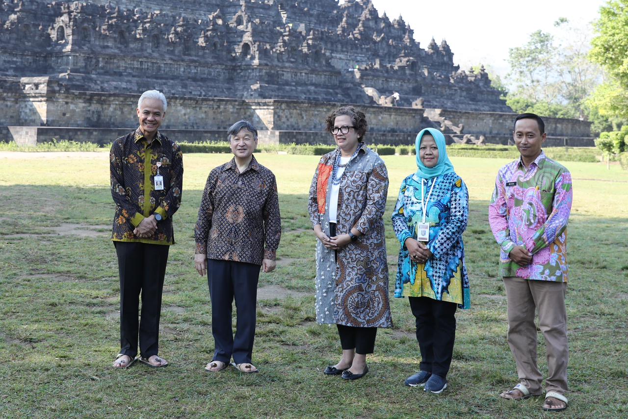 Ganjar jajaki peluang kerjasama saat dampingi Kaisar Jepang di Borobudur Ganjar jajaki peluang kerjasama saat dampingi Kaisar Jepang di Borobudur