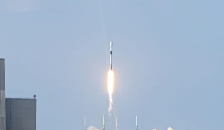 SATRIA-1 sukses meluncur ke angkasa dari Florida SATRIA-1 sukses meluncur ke angkasa dari Florida