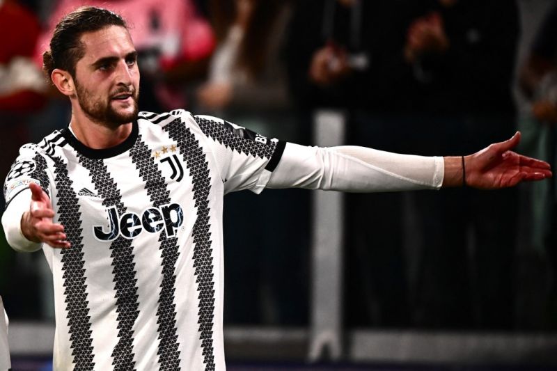 Adrien Rabiot perpanjang kontrak dengan Juventus sampai 2024 Adrien Rabiot perpanjang kontrak dengan Juventus sampai 2024