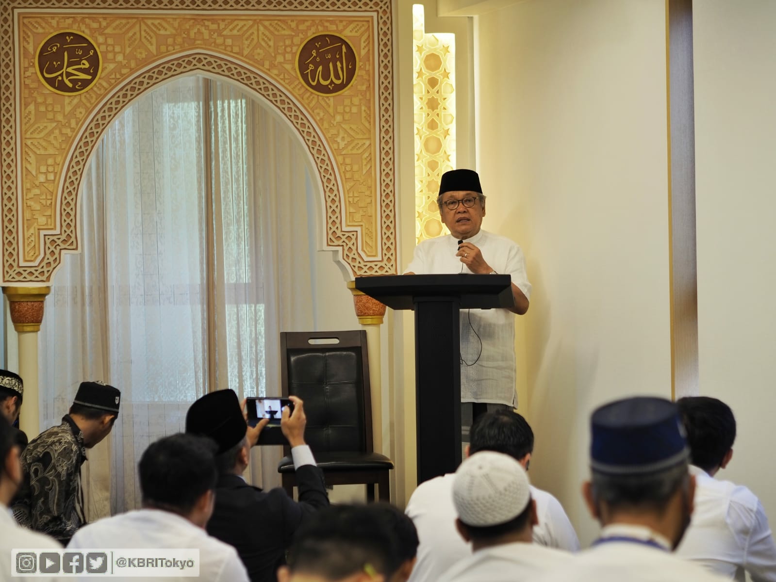 Salat Idul Adha bersama 2.000 WNI di Jepang, Dubes Heri Ahmadi ajak perkuat silaturahmi Salat Idul Adha bersama 2.000 WNI di Jepang, Dubes Heri Ahmadi ajak perkuat silaturahmi