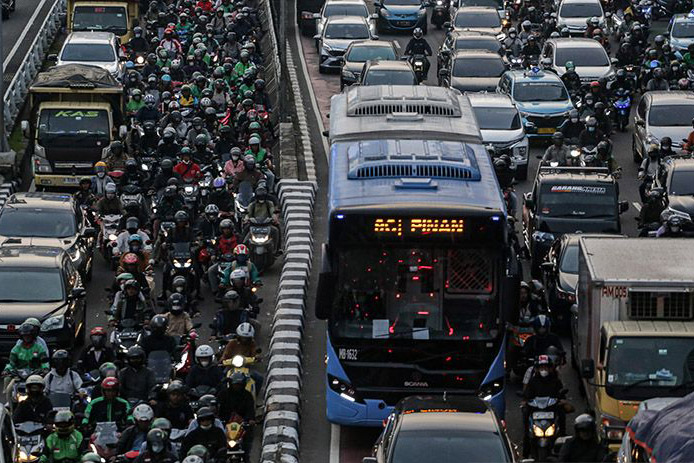 Legislator desak Pemprov DKI berlakukan WFH untuk kurangi kemacetan