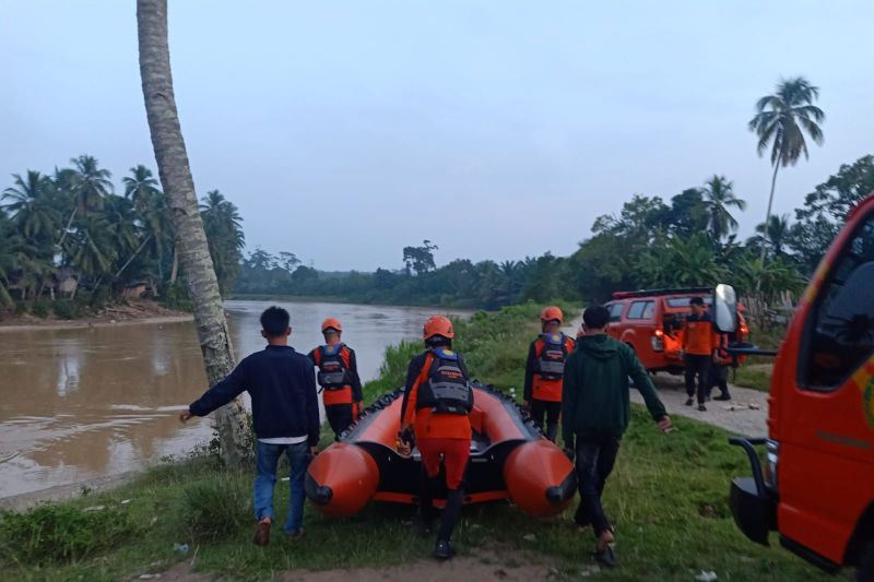 Tim SAR cari bocah tenggelam di Batang Asai Jambi