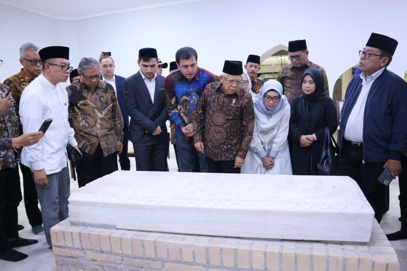 Wapres ziarah makam Imam Bukhari dan Imam Al Maturidi di Samarkand