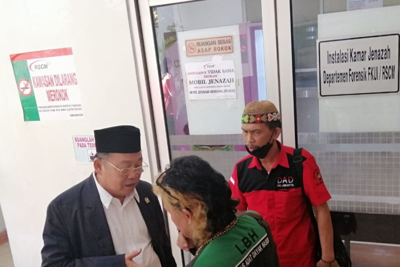 Anggota DPR minta Panglima TNI tindak anggota penusuk warga Jelimpo Anggota DPR minta Panglima TNI tindak anggota penusuk warga Jelimpo