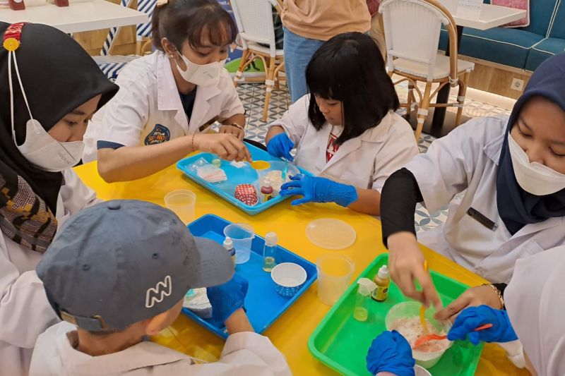 Inspirasi liburan buah hati, belajar sains di Enatura